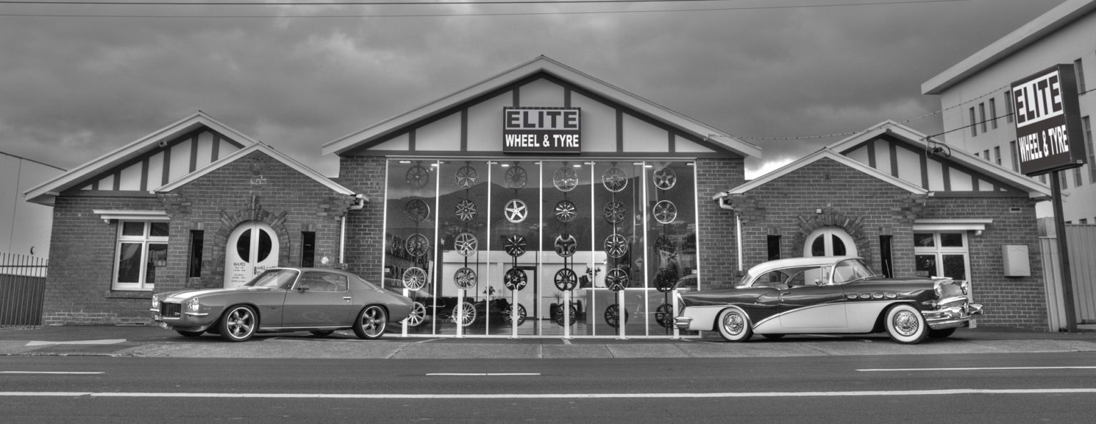 Elite Wheel and Tyre with Vintage Cars